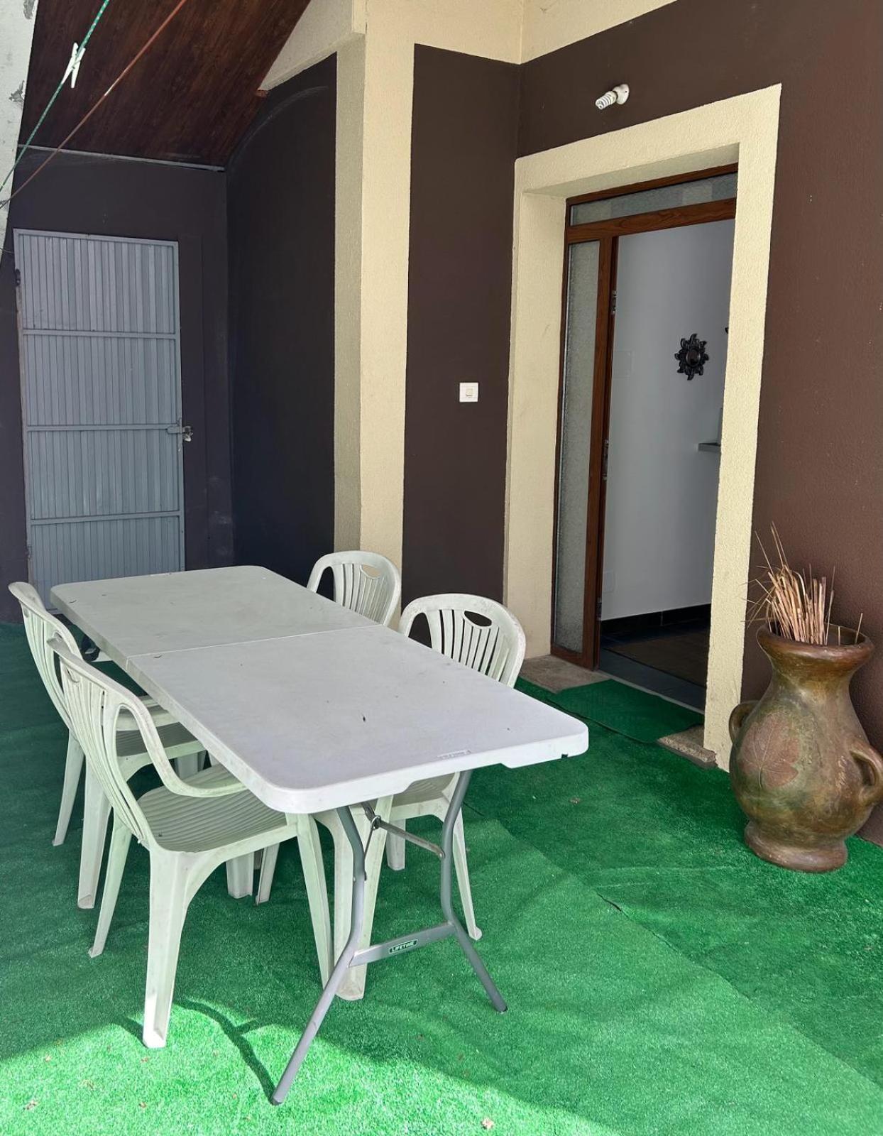 Bajo Casa En Moana Villa Exteriör bild